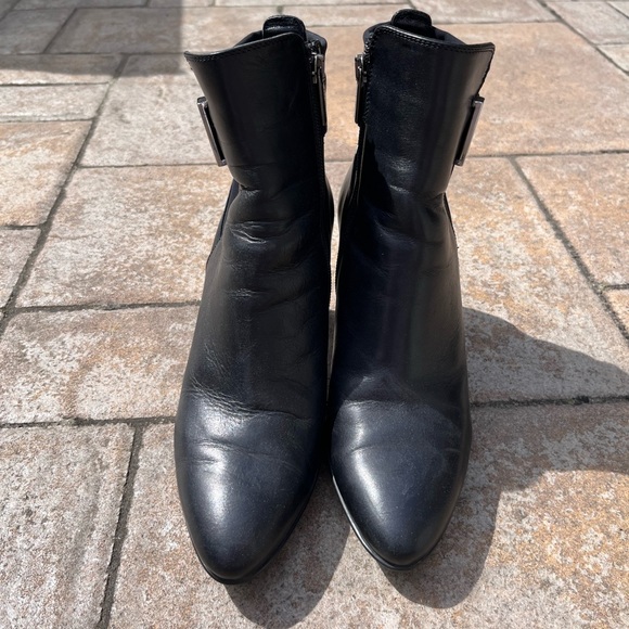 Aquatalia heels - Picture 2 of 2